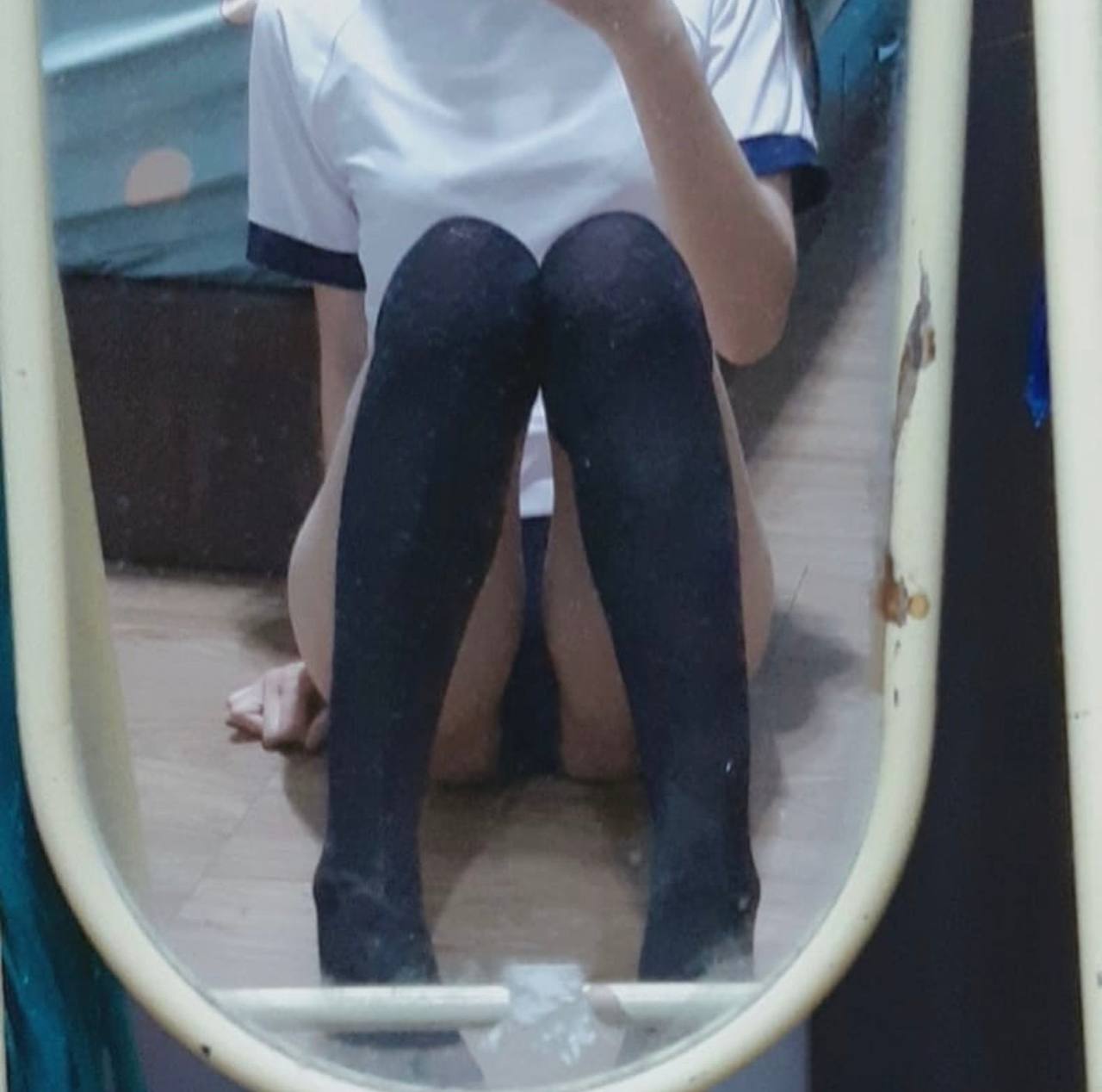 bắn lên mặt em